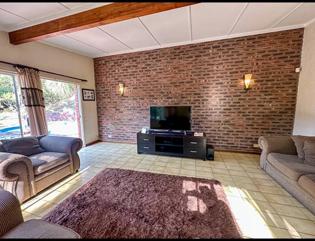 3 BEDROOM FREEHOLD SOLD IN WESTVILLE